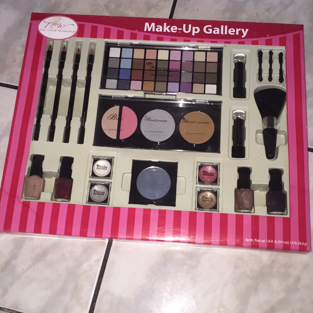Make up gallery